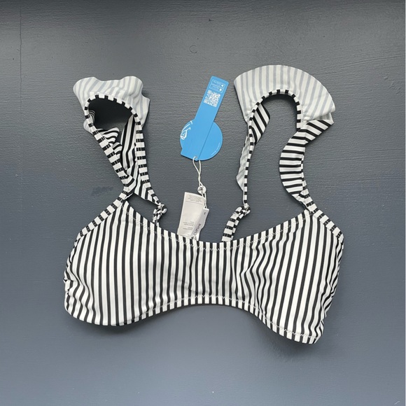 NWT Cupshe striped bikini top - size small - Picture 1 of 3